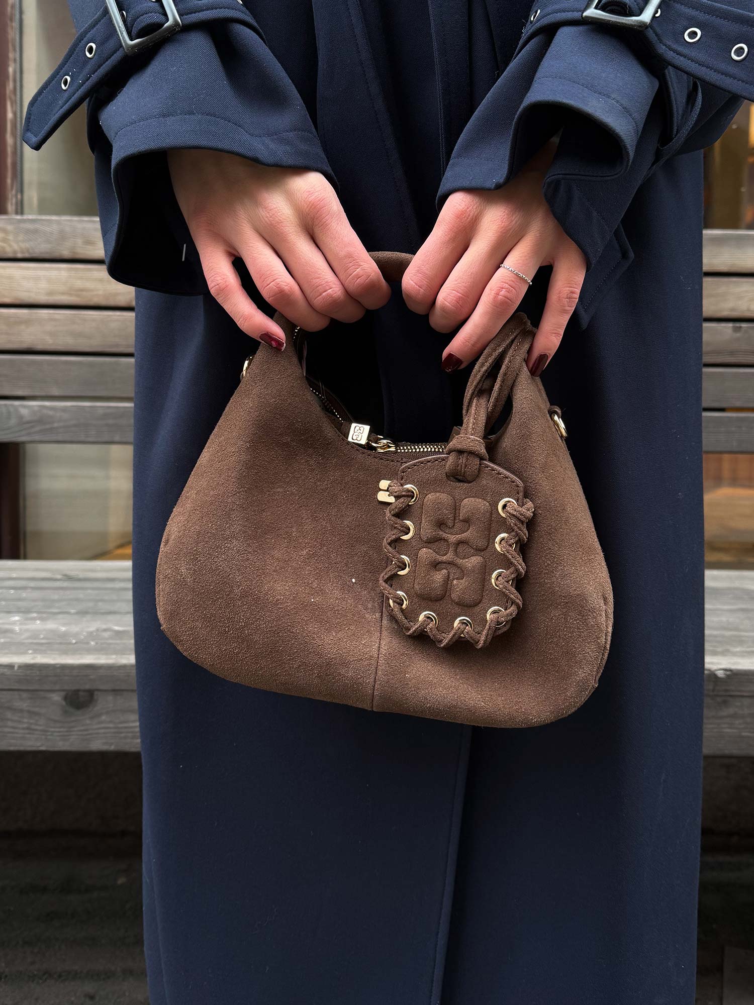 Hobo Mini Recycled Suede Pelinova - Chicory Coffee