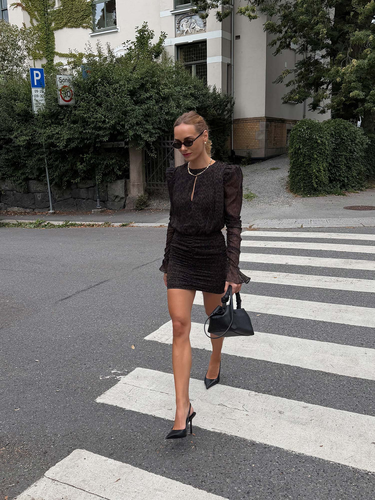Ruched Flower Mini Dress - Molé comb.