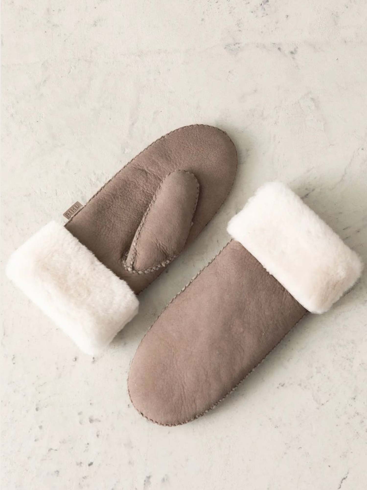 Nia Mittens - Dark Taupe Suede