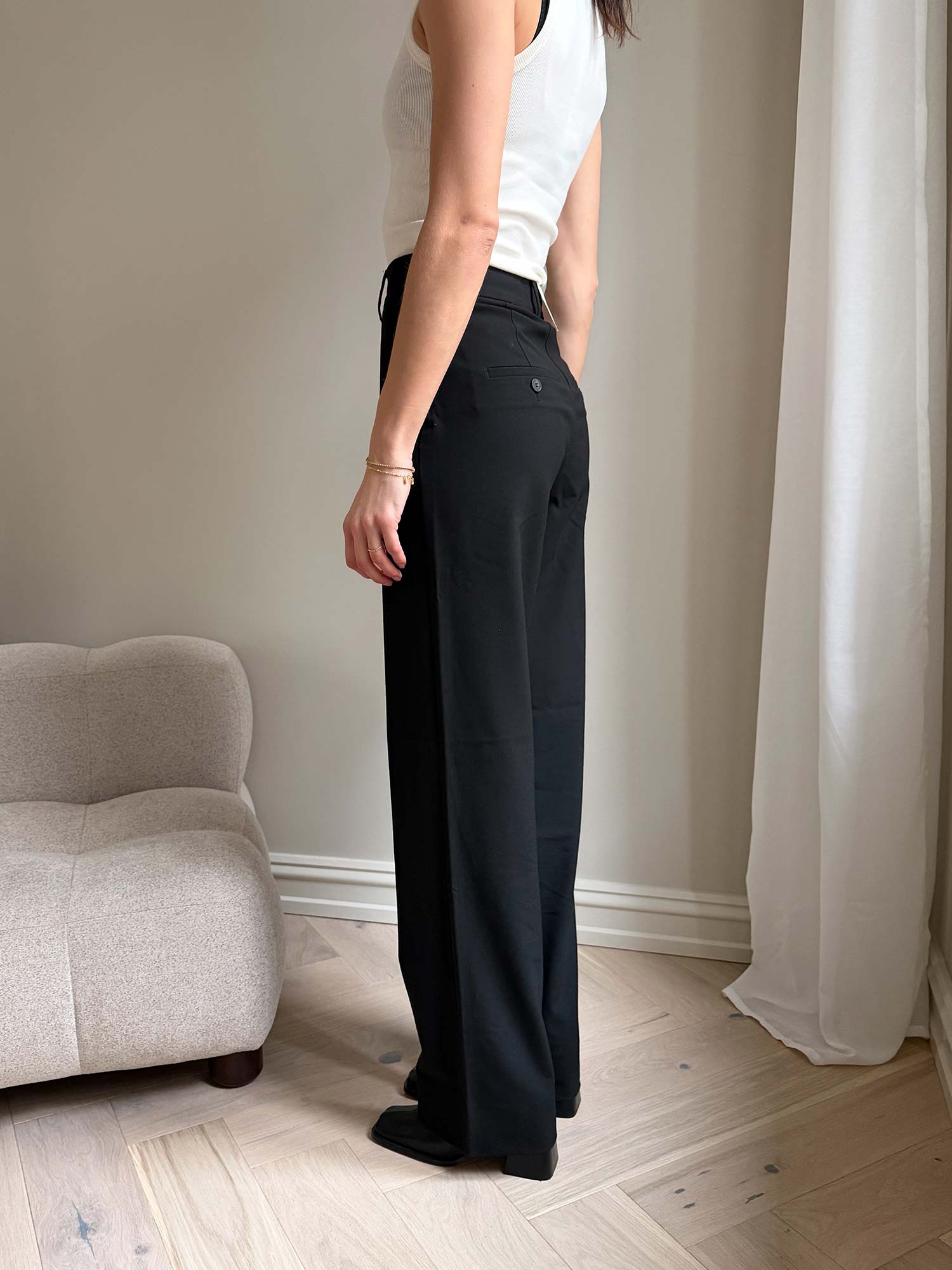 SophiaFV 285 - Black