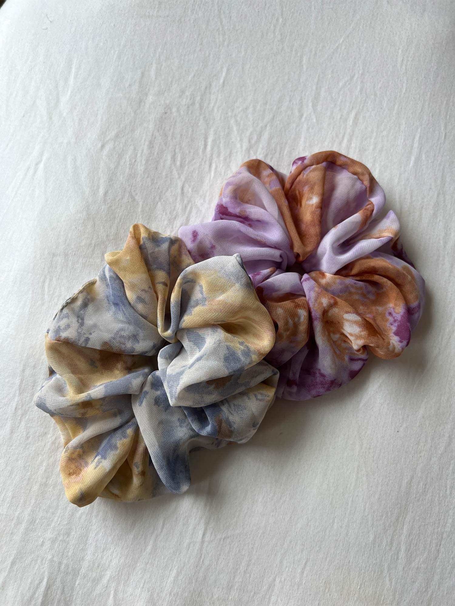 Chrissy Scrunchie - Blue multi