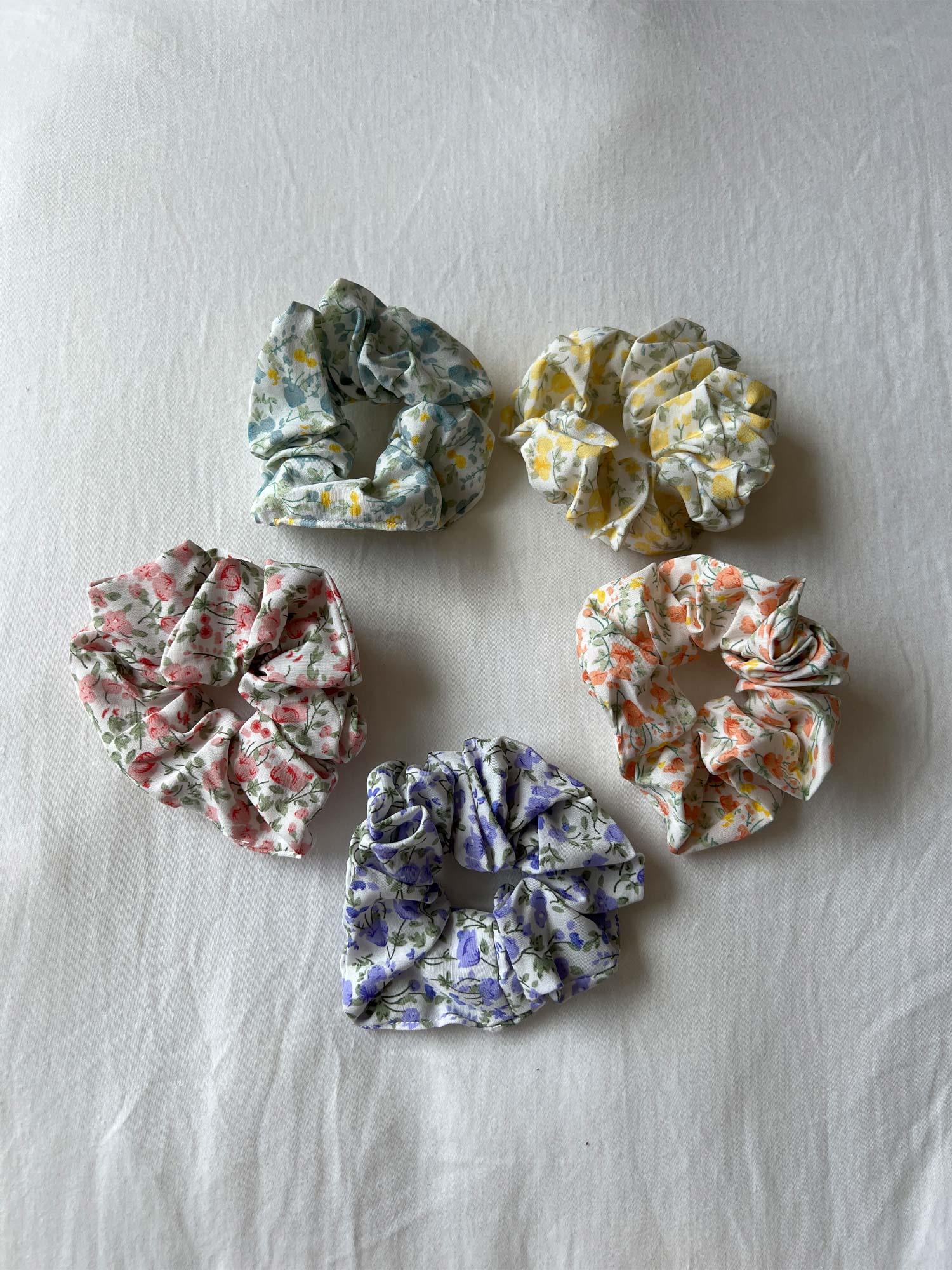 Mina Scrunchie - Blue