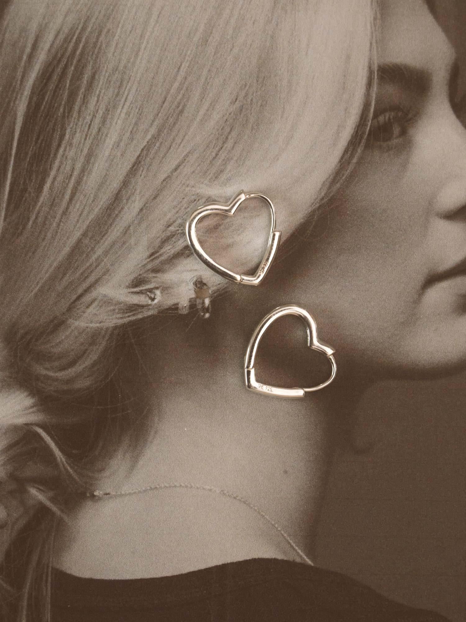 Simple Heart Earrings - Silver