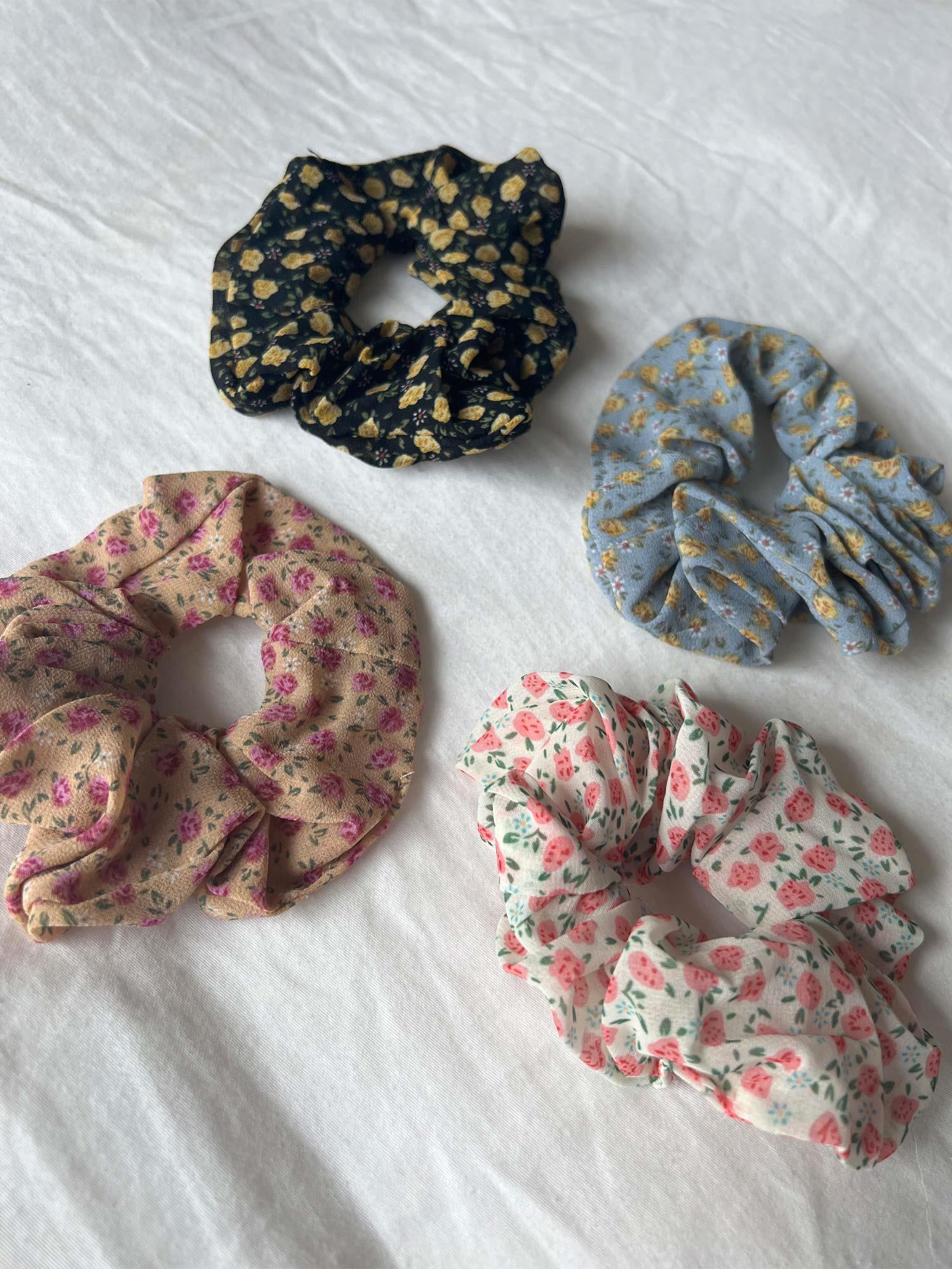 Hilly Scrunchie - Blue/Yellow