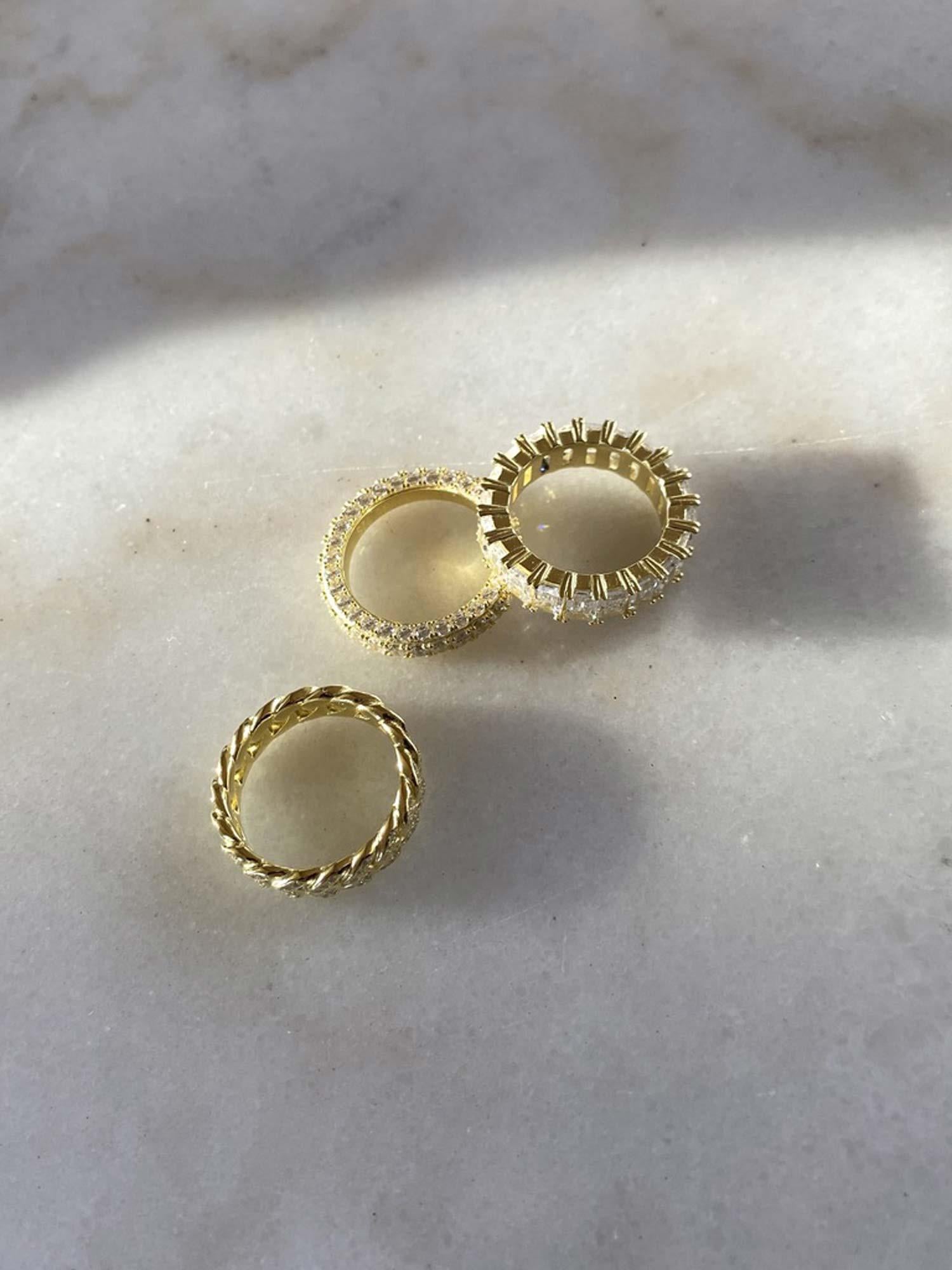 Cuban Diamond Ring Gold