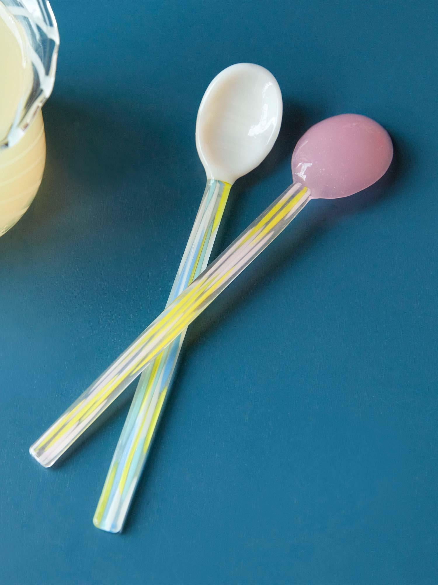 Glass Spoons Flat Set of 2 - Light Pink/White